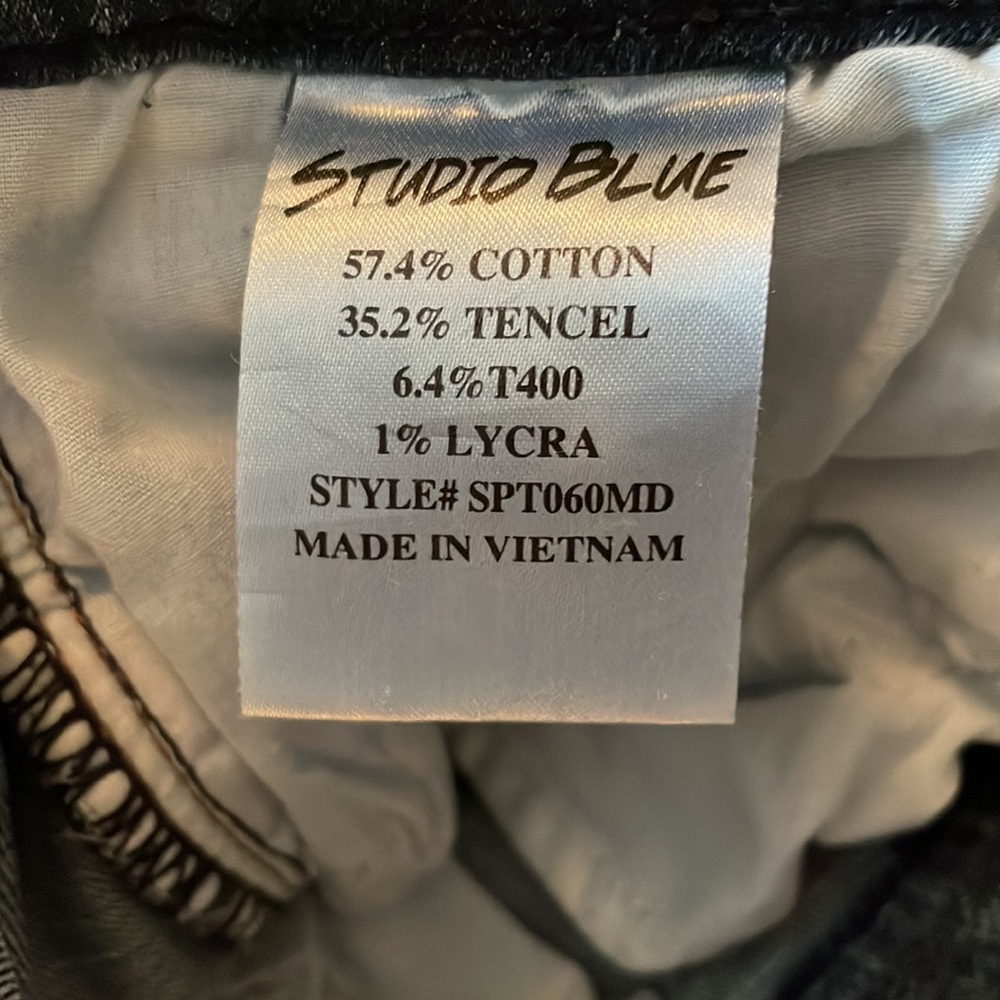 Studio Blue jeans in excellent preowned condition size 29 - Picture 5 of 5